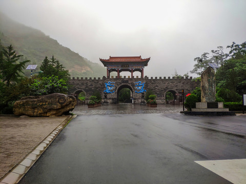 雨后神农山