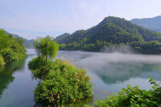 清晨小东江