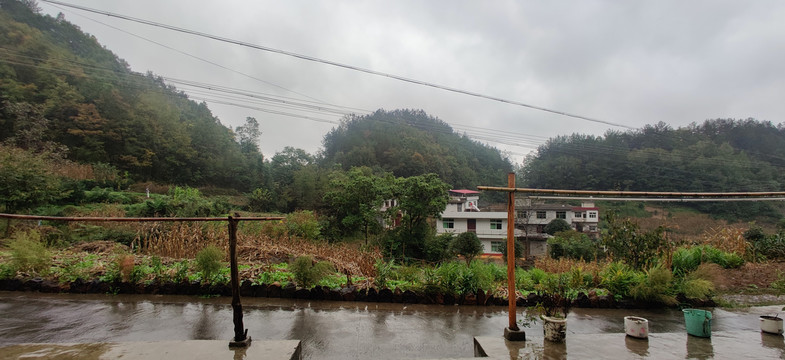 秦岭深山村庄