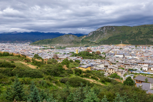 香格里拉古城全景