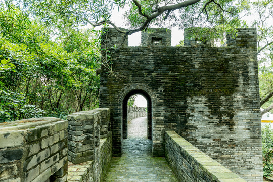 广州市莲花山风景区莲花城古城墙