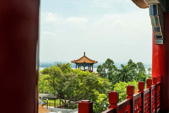 广州市莲花山风景区朝圣亭