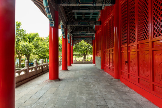 广州市莲花山风景区莲华禅寺走廊