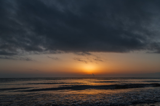 青海湖日出