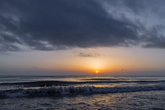 青海湖日出