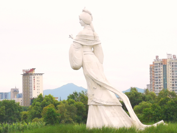 汉水女神雕像