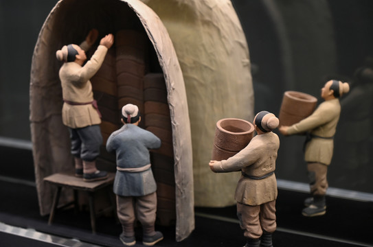 古代磁窑生产场景泥塑模型
