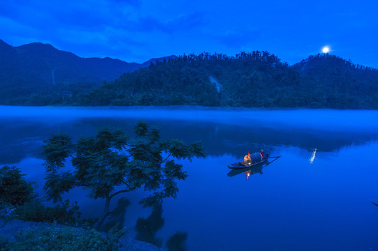 湖南小东江