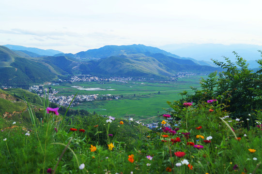 云南乡村白雾村