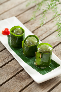 家鄉(xiāng)艾草糯米糍