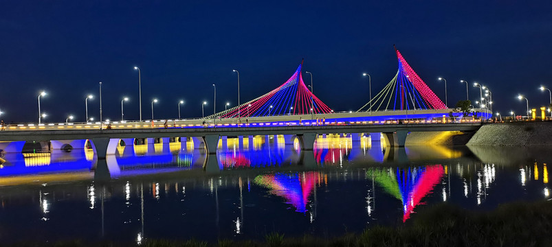 庆阳彩虹桥夜景