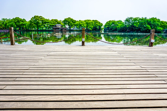 湖景