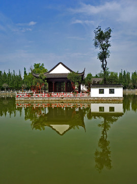 龙园旅游区亭台楼阁景观