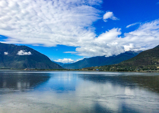 西藏南迦巴瓦峰