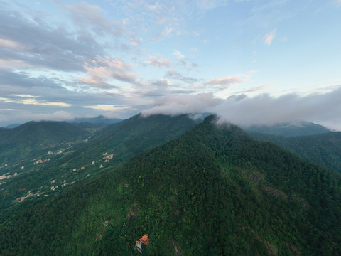 航拍广西桂平西山