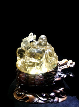 黄水晶雕刻弥勒佛