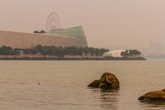 金鸡湖