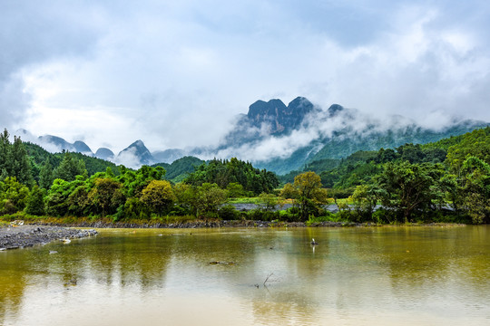 南丹山雾海风光