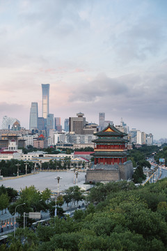 北京前门城楼和国贸高楼建筑