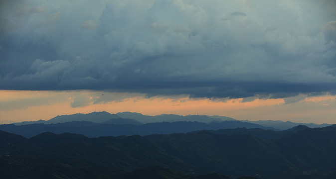 夕阳晚霞