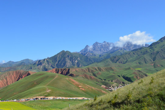 卓爾山