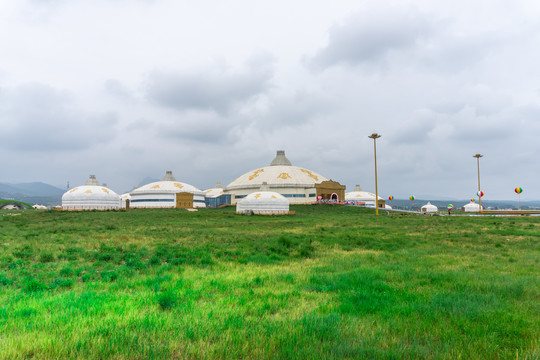 呼和塔拉草原的蒙古包