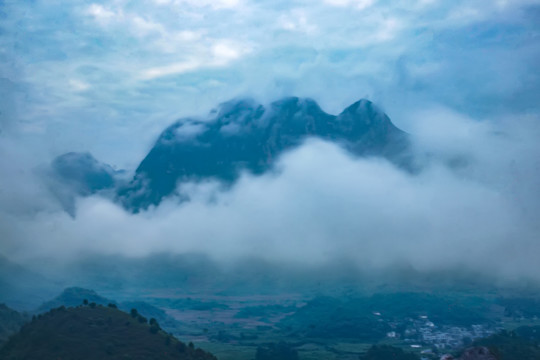 南丹山雾海风光