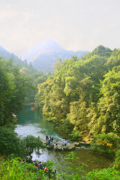 贵州荔波小七孔山谷河流