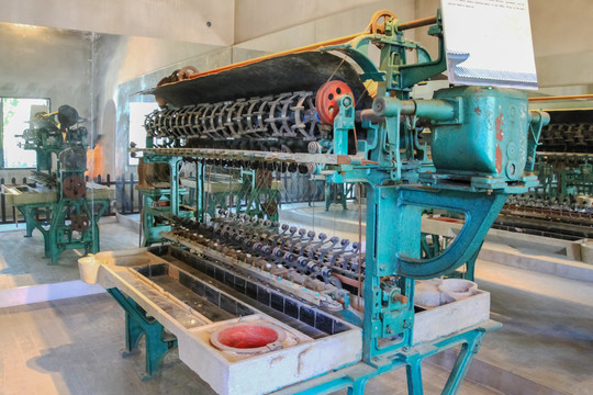 丝绸纺织机器