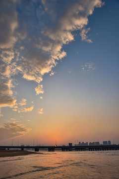 夕阳晚霞海滨