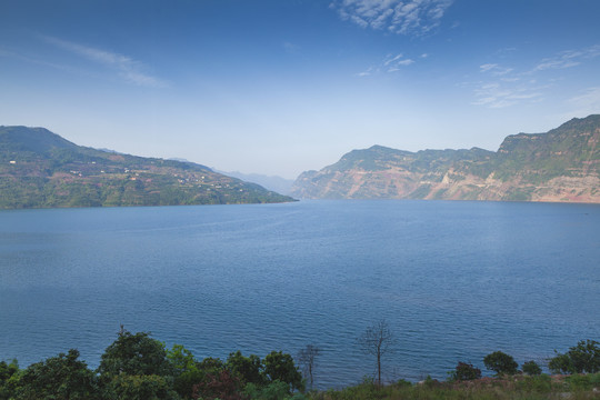 宜宾金沙江向家坝库区山水风光