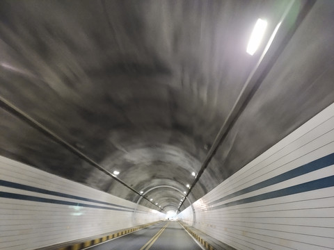 时光隧道