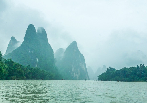 桂林山水甲天下