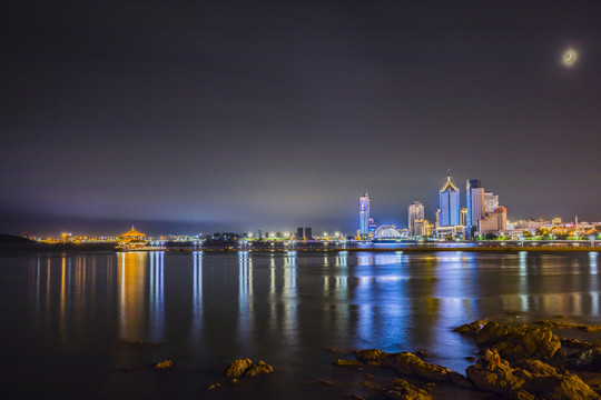 青岛栈桥夜景