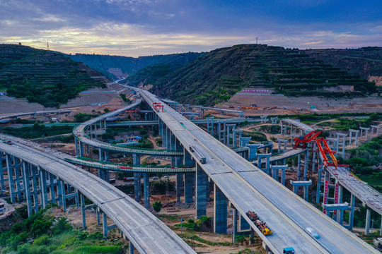 高速公路建设