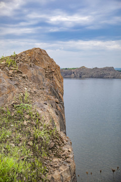 山体与湖泊