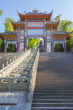 宜宾蜀南竹海龙吟寺石梯与大门