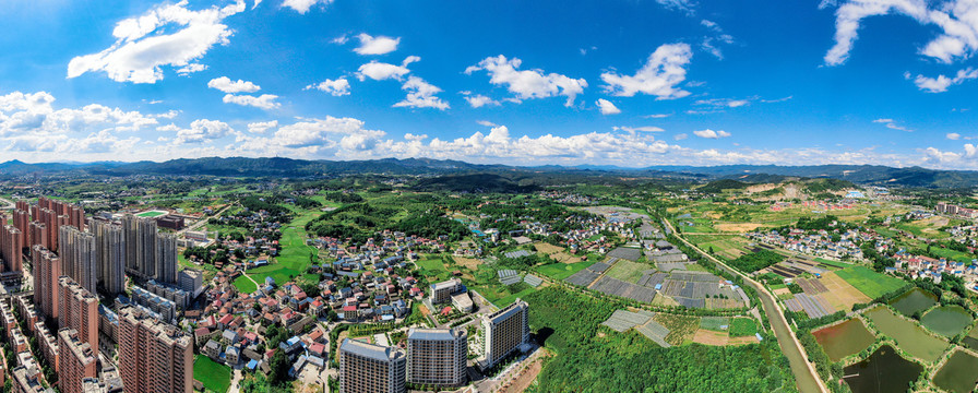 航拍乡村田园丘陵地貌全景图