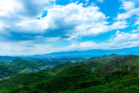 春天里的大山