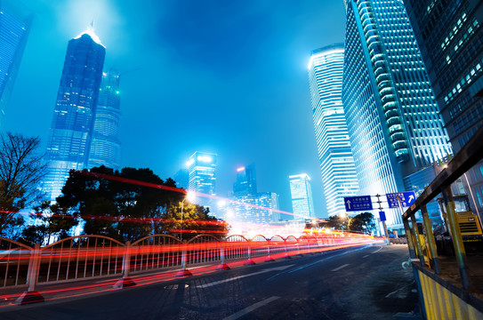 上海浦东陆家嘴城市道路夜景