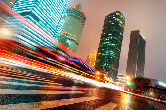 上海浦东陆家嘴城市道路夜景