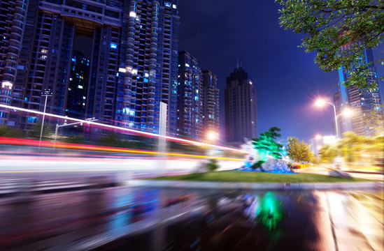 上海浦东陆家嘴城市道路夜景