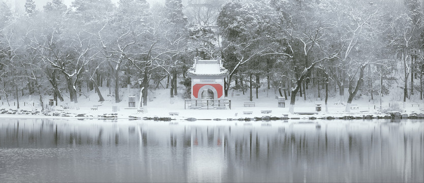 北京大学未名湖花神庙