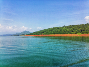 水库岛屿