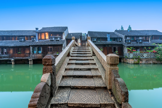 乌镇古镇江南水乡老建筑晨景