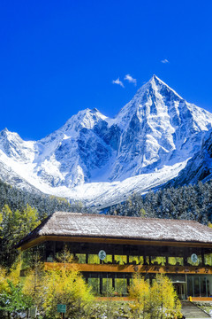 川西毕棚沟雪山风光