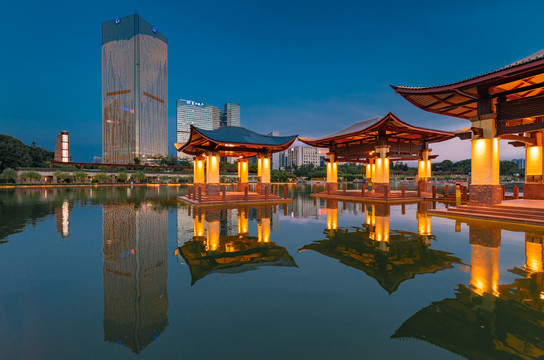 佛山千灯湖公园夜景