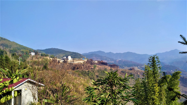 美丽山村