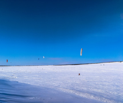 滑翔伞滑雪