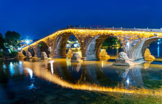 塘栖古镇夜景